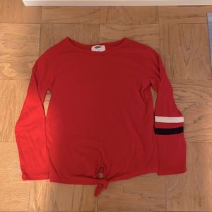 It is a long sleve top from old navy for girls